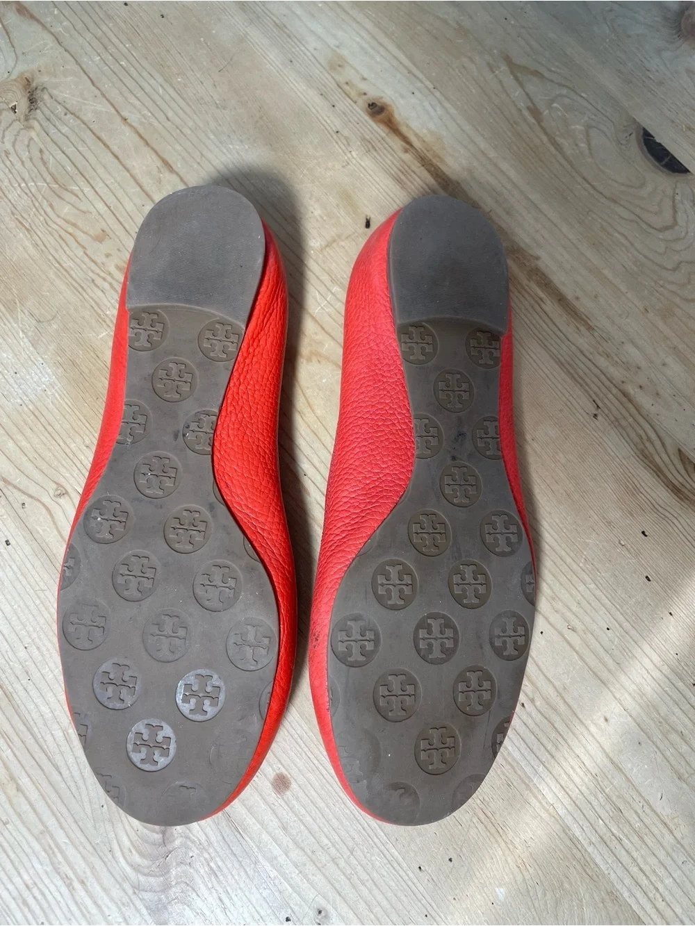 Tory Burch Minnies ballet flats, quiet luxury old money coastal chic